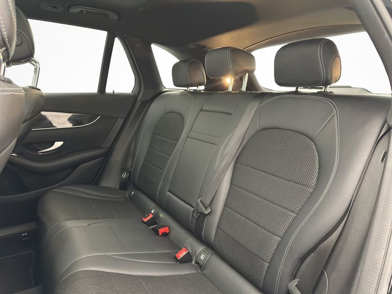 Mercedes GLC220 bild 26