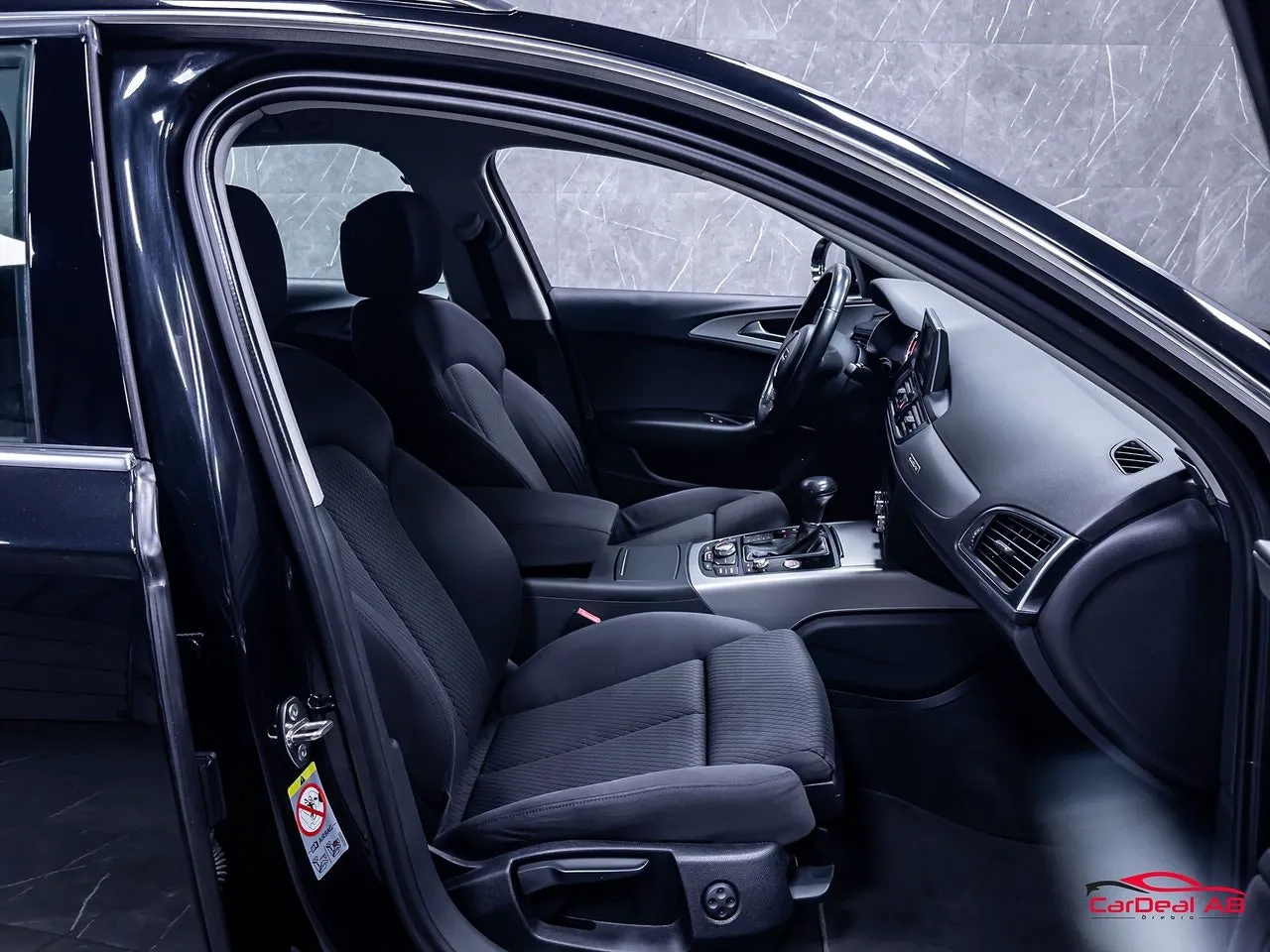 Vehicle image 14
