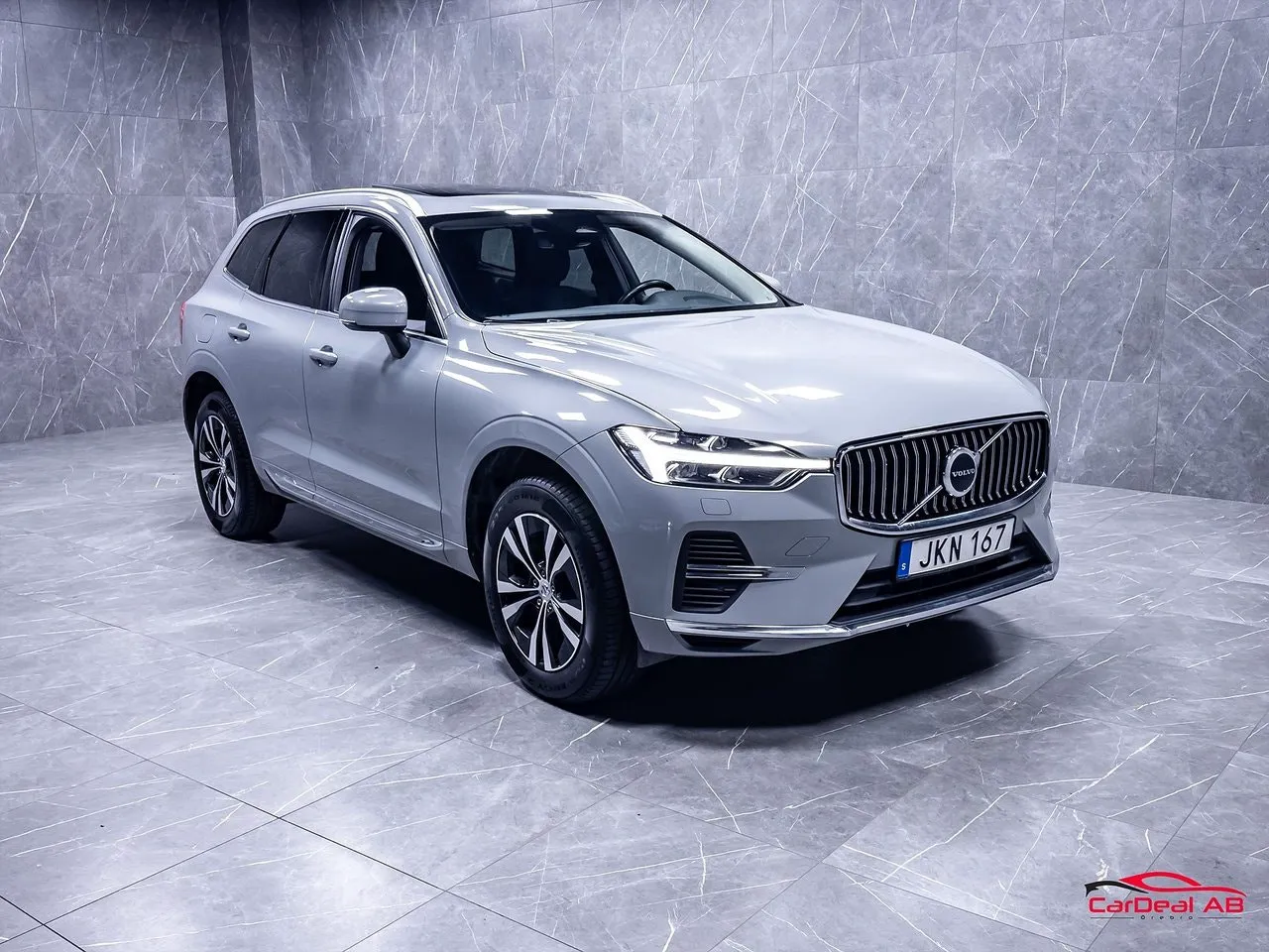 Vehicle image 8