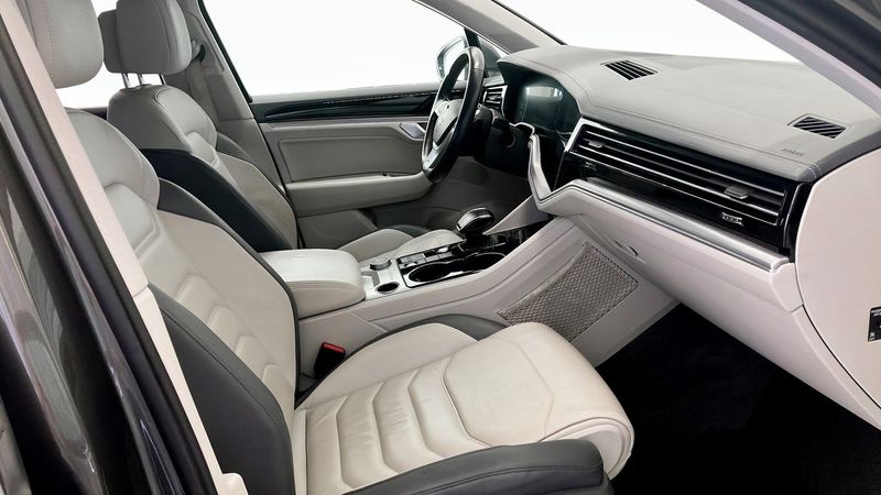 Volkswagen Touareg bild 3