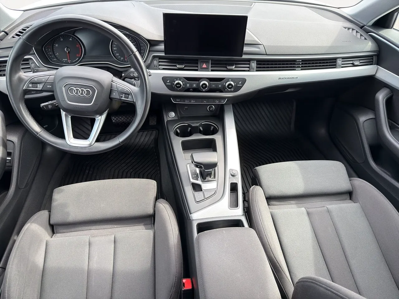 Vehicle image 14