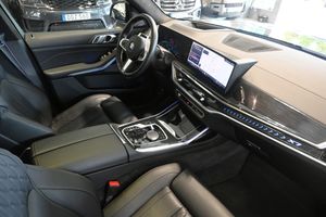 BMW X7 bild 10