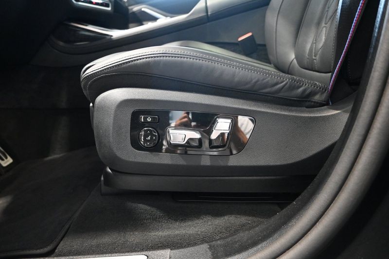 BMW X7 bild 21