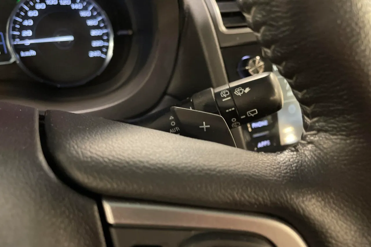 Vehicle image 22