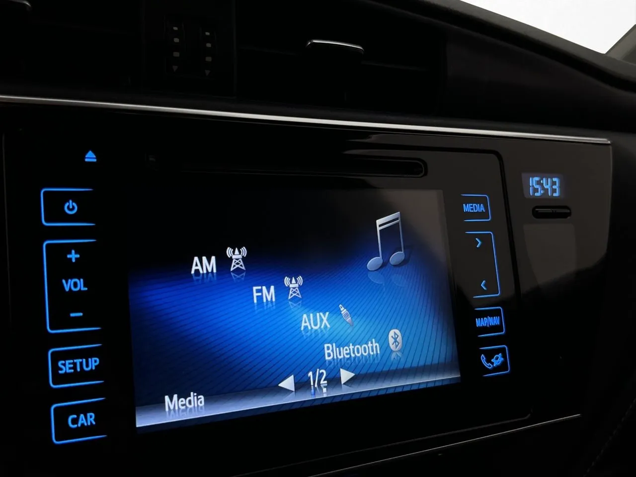Vehicle image 15