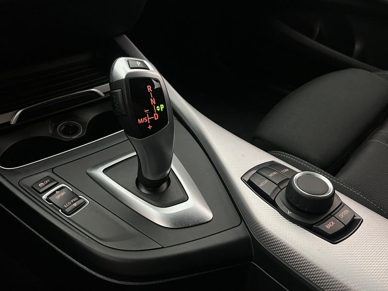 BMW 120 bild 23