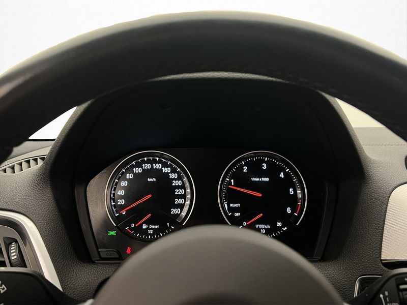 BMW 120 bild 16