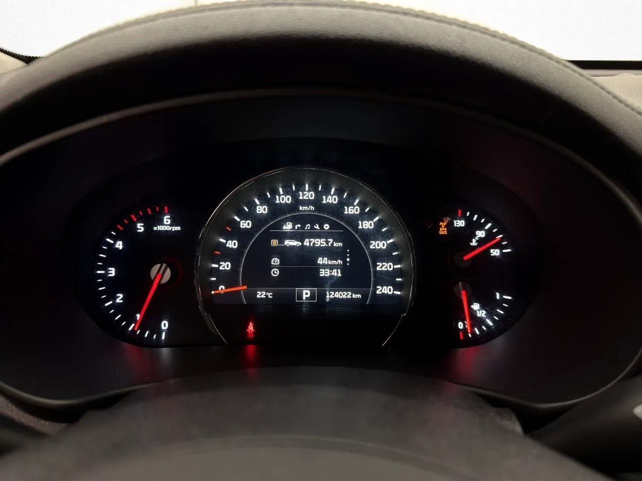Vehicle image 18