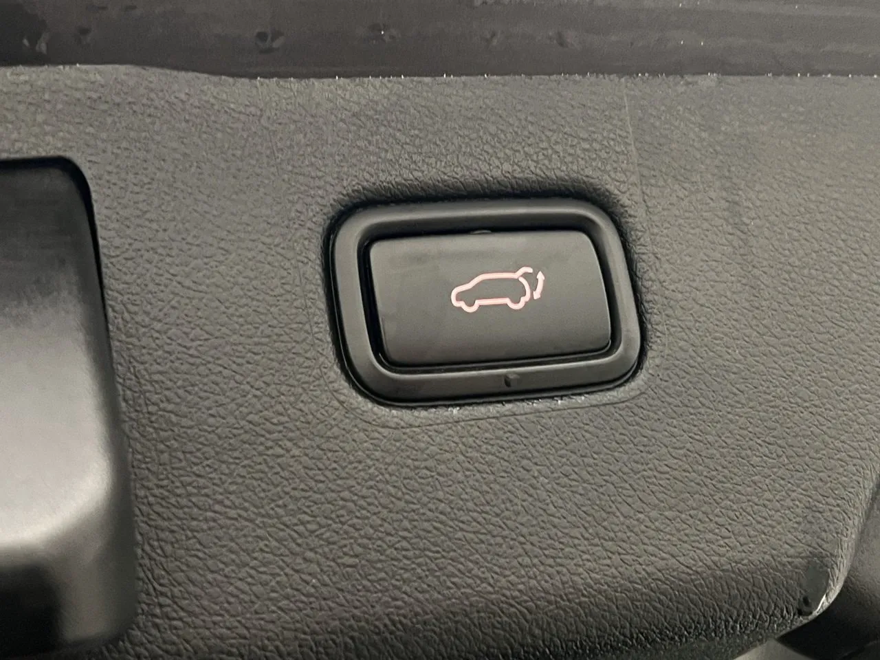 Vehicle image 34