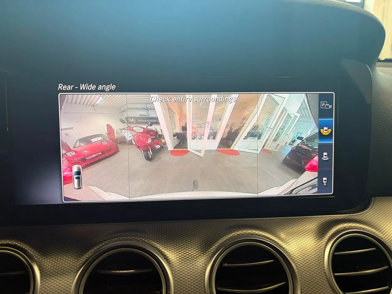 Vehicle image 31
