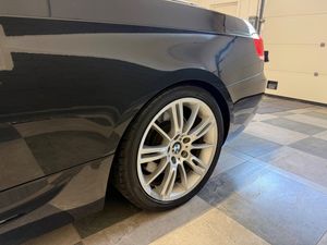 BMW 335 bild 21