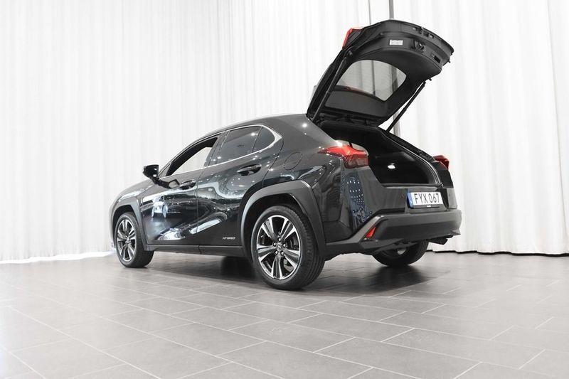 Lexus UX bild 4