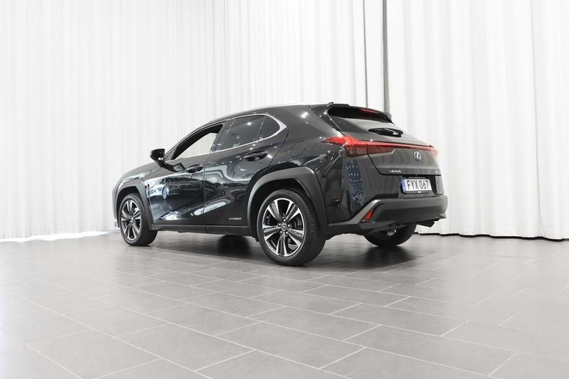 Lexus UX bild 3