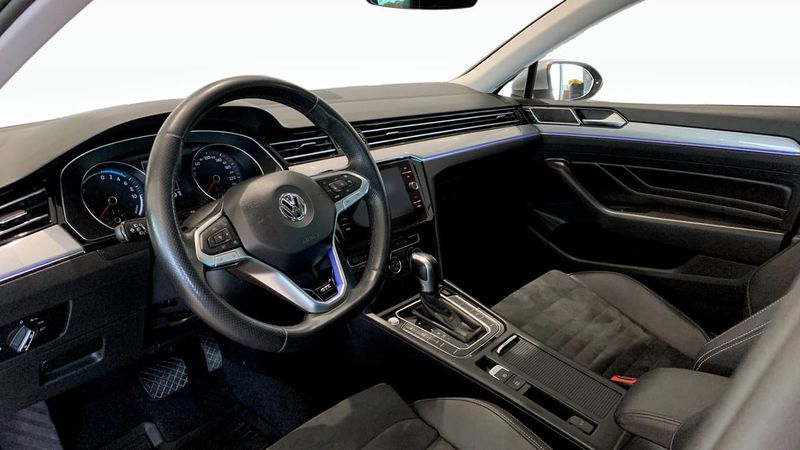 Volkswagen Passat bild 7