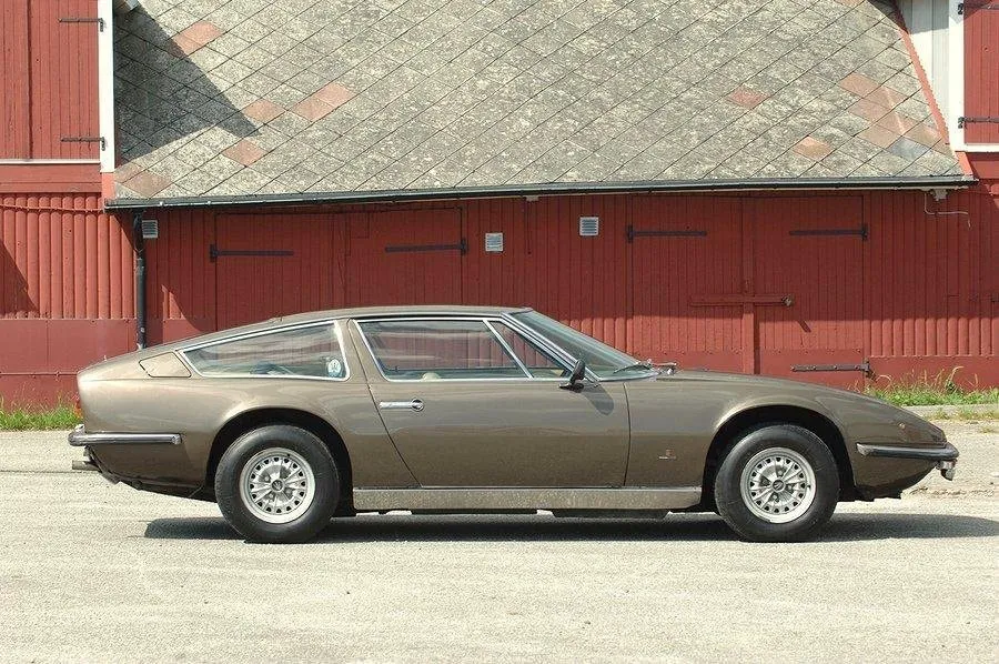 Vehicle image 7