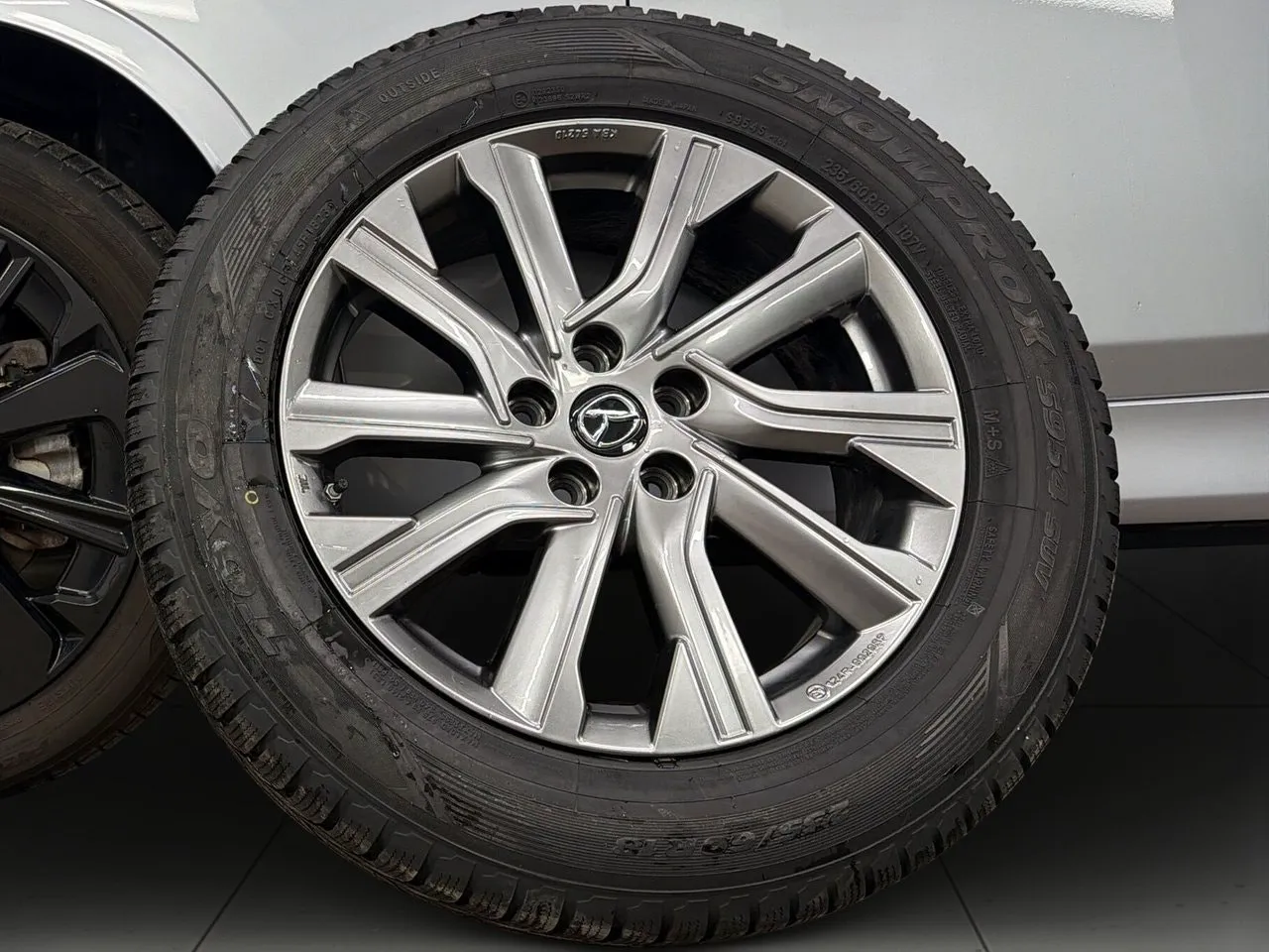 Vehicle image 13
