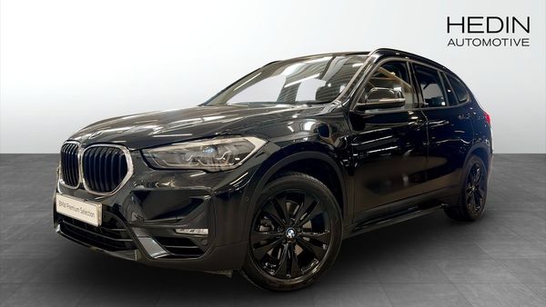 BMW X1 25e xDrive Backkamera HUD Drag Rattvärme - 2021
