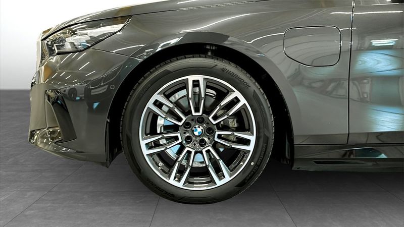 BMW 530 bild 9