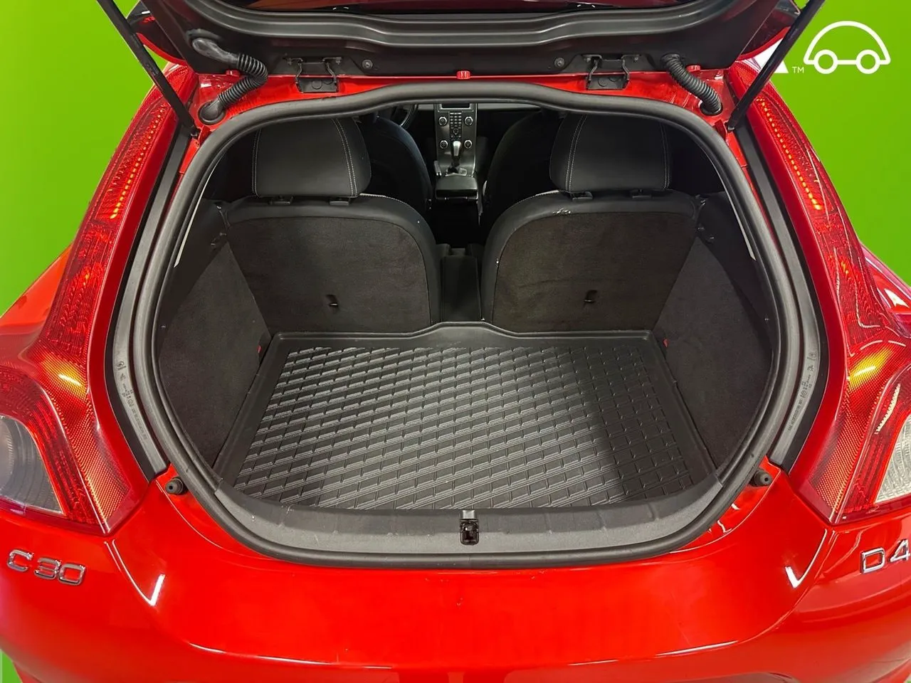 Vehicle image 15