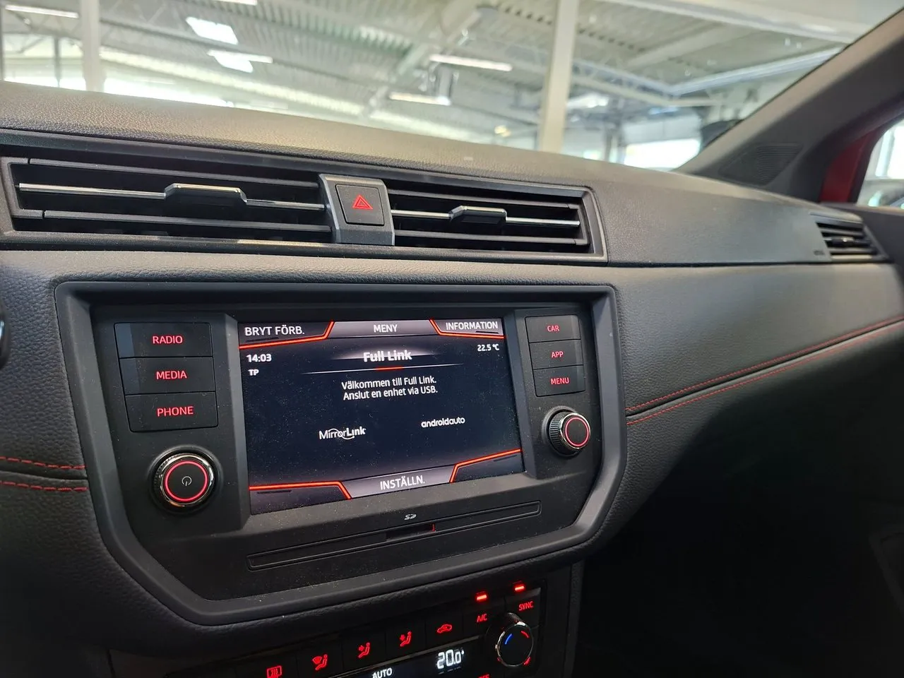 Vehicle image 14