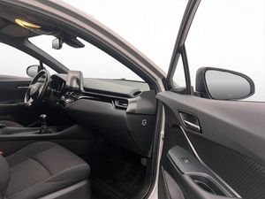 Toyota C-HR bild 12