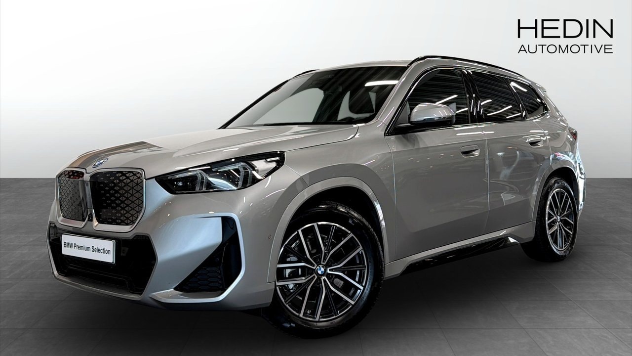 BMW iX1
