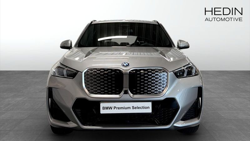 BMW iX1 bild 8