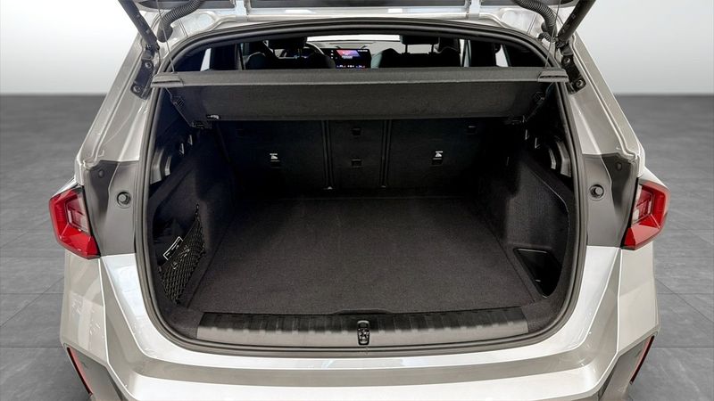BMW iX1 bild 10