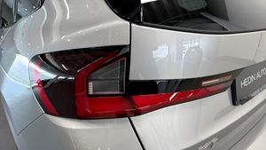 BMW iX1 bild 12