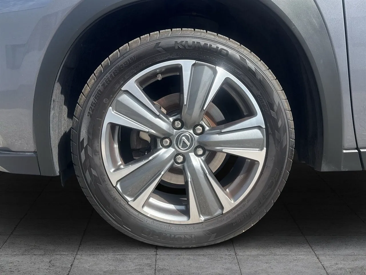 Vehicle image 17
