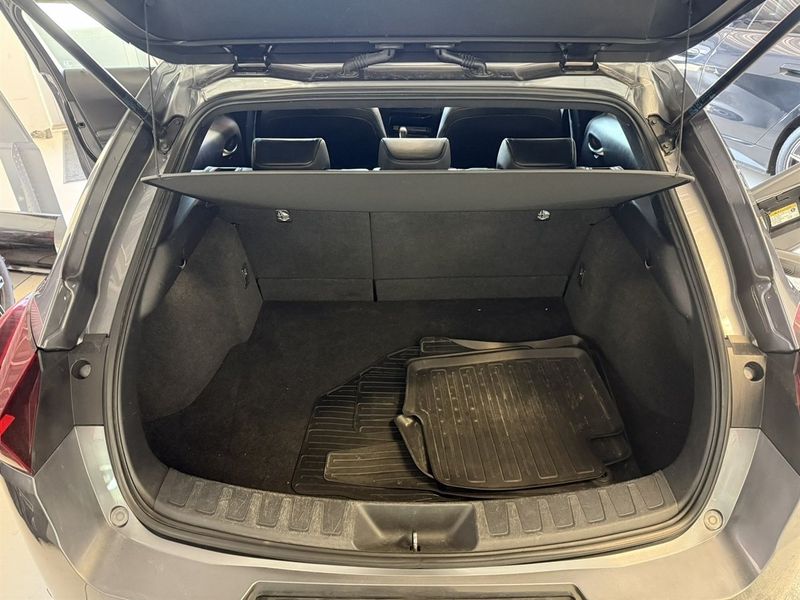 Lexus UX bild 8