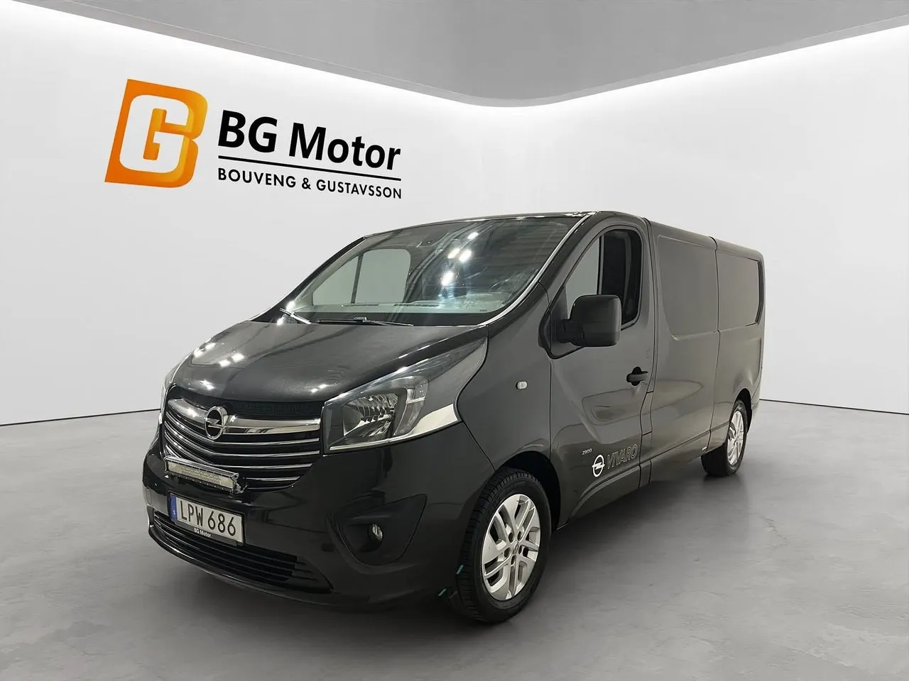 Vehicle image 7