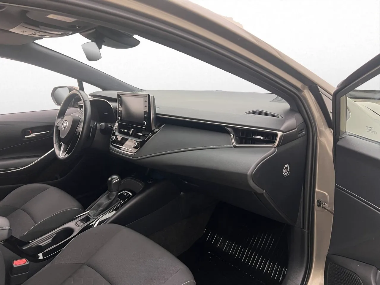 Vehicle image 23