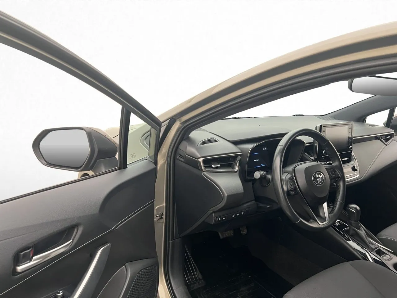 Vehicle image 8