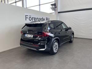 BMW iX1 bild 14