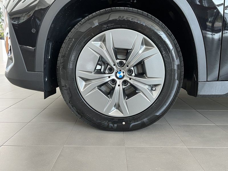 BMW iX1 bild 4