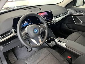 BMW iX1 bild 6