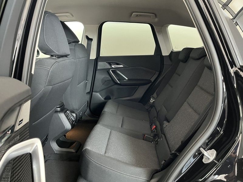 BMW iX1 bild 12