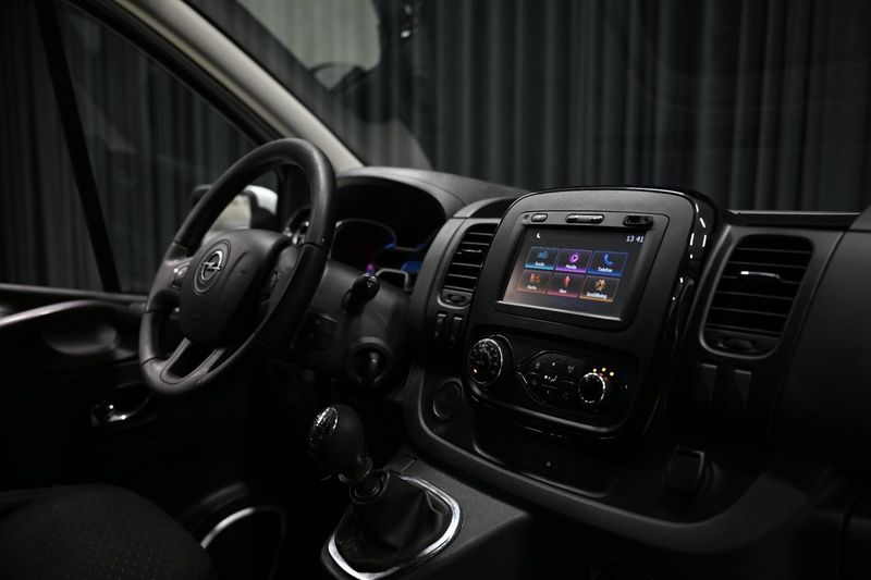 Opel Vivaro bild 25