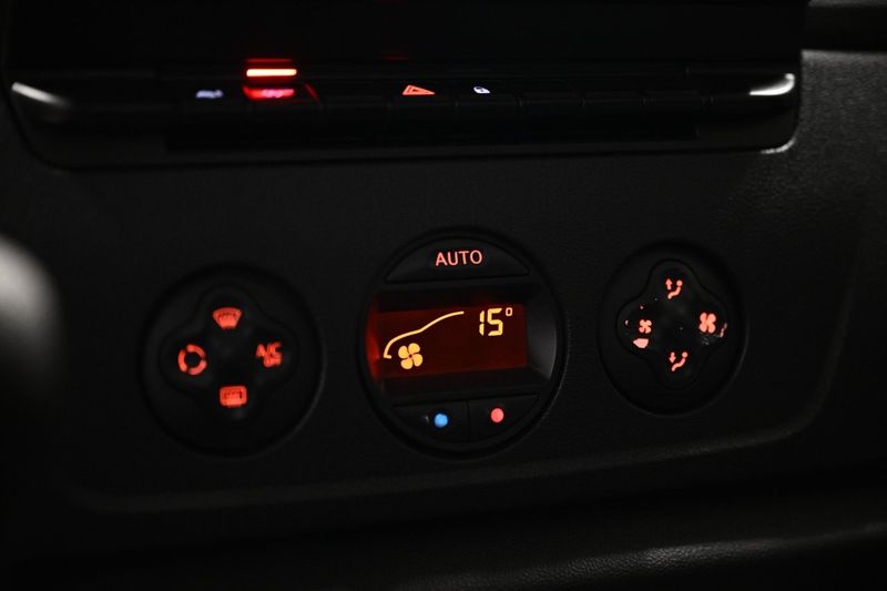 Renault Master bild 24