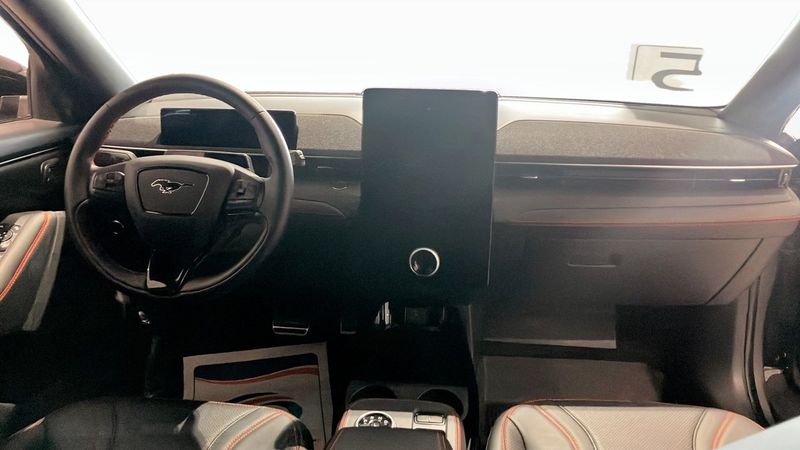 Ford Mustang Mach-E bild 4