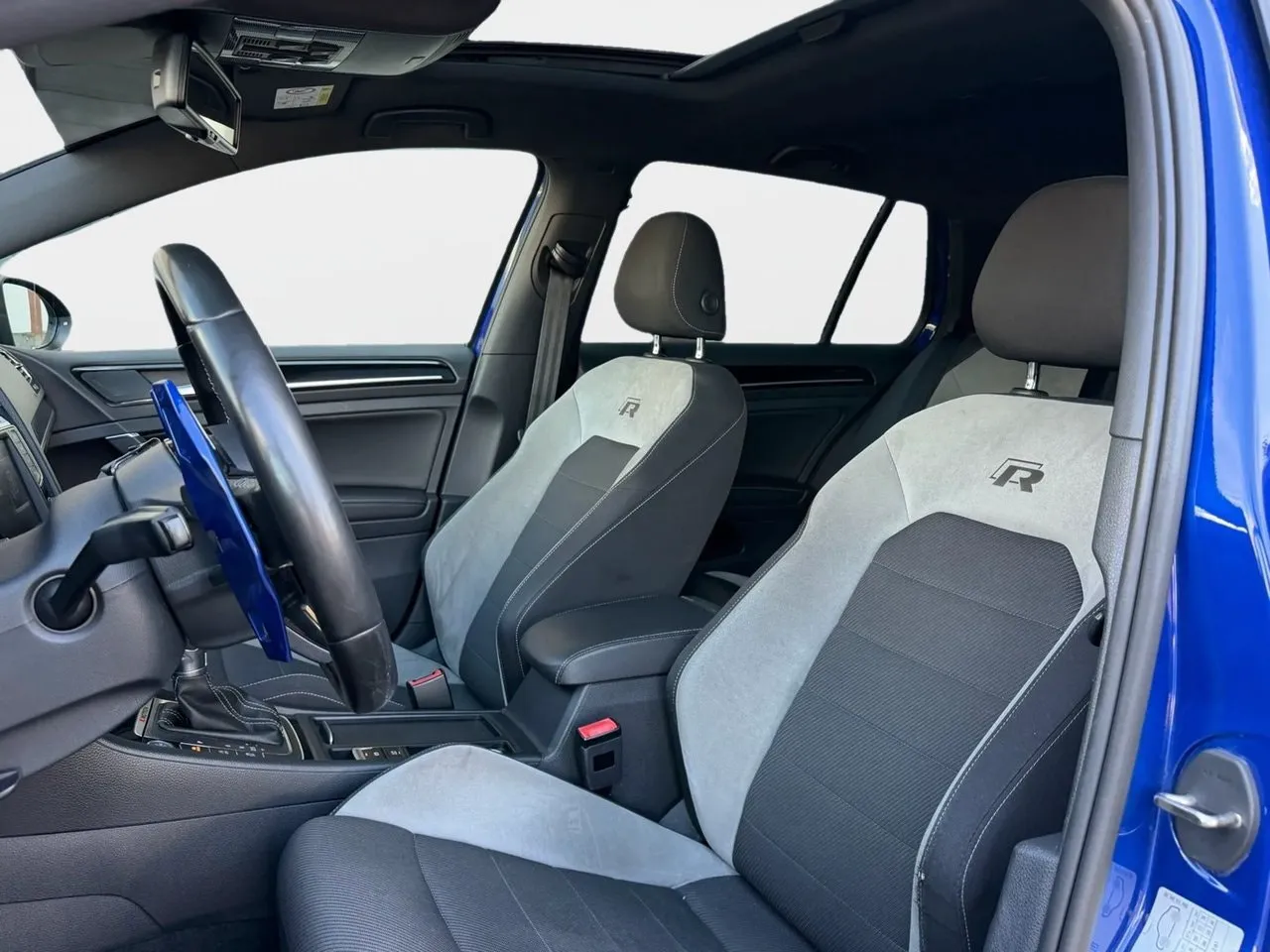 Vehicle image 21