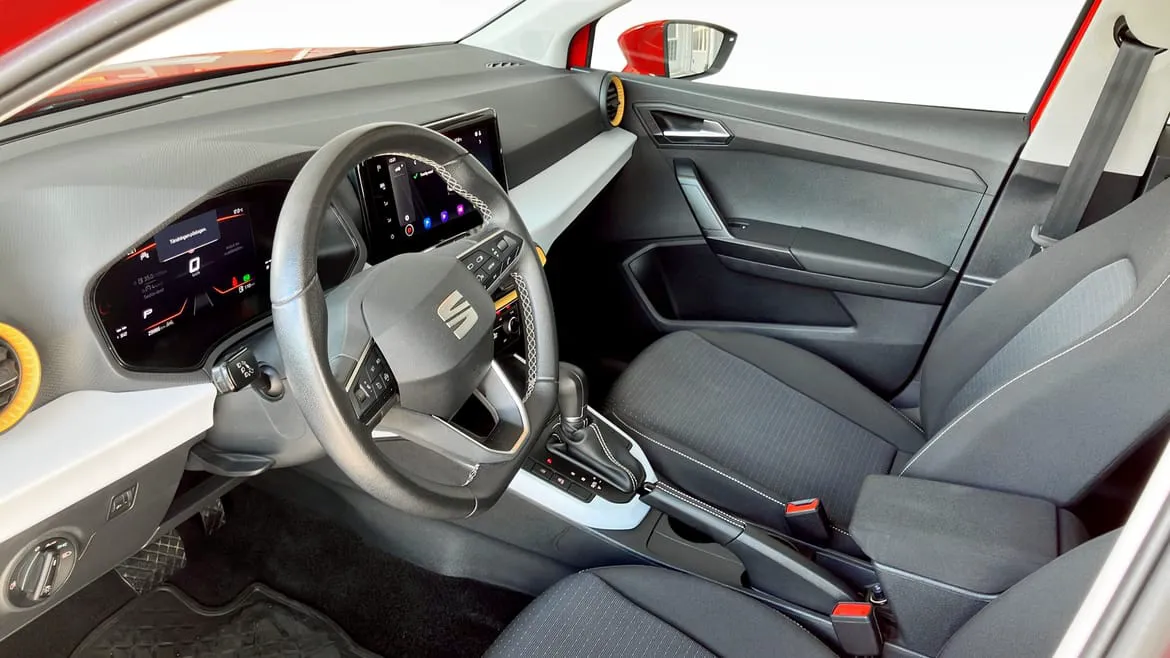 Vehicle image 6