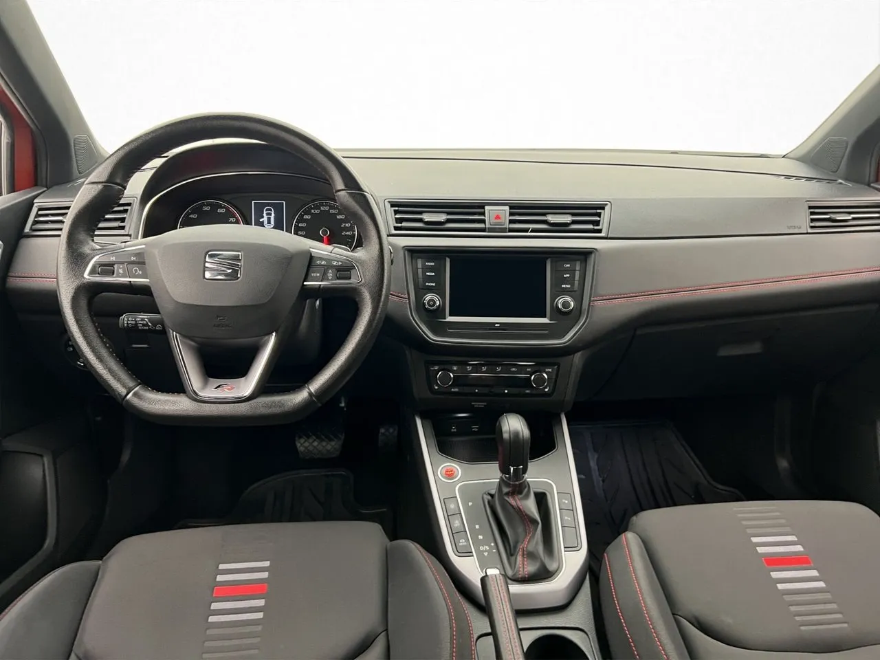 Vehicle image 16