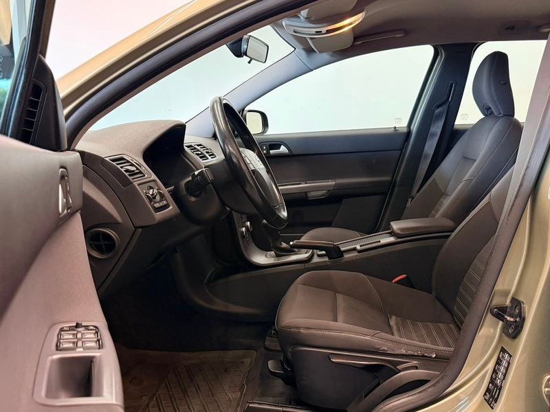 Volvo V50 bild 8