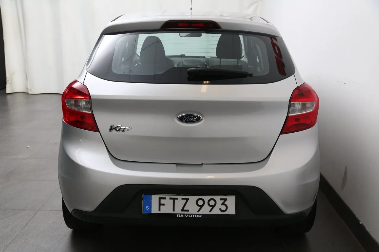 Vehicle image 20