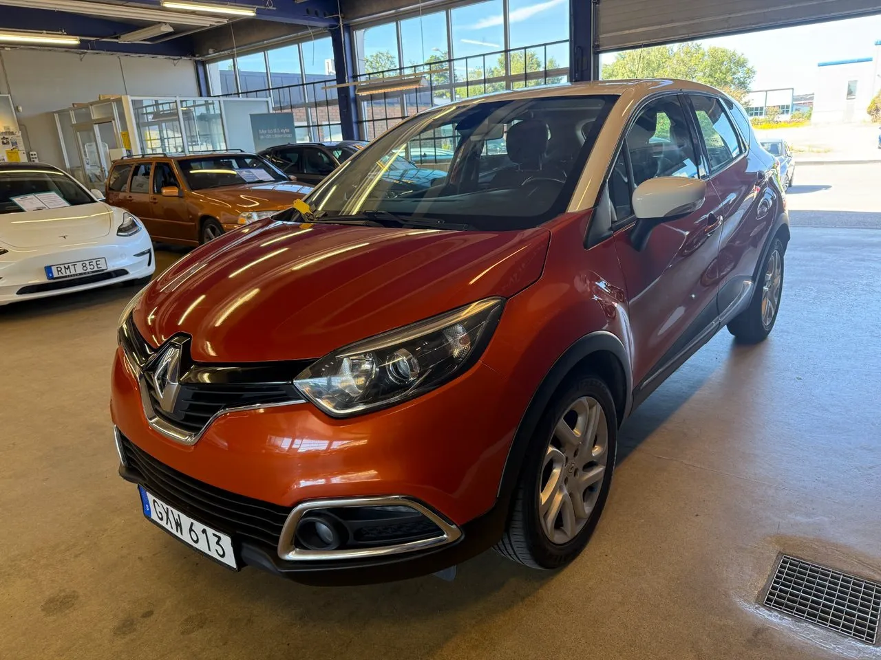 Vehicle image 1