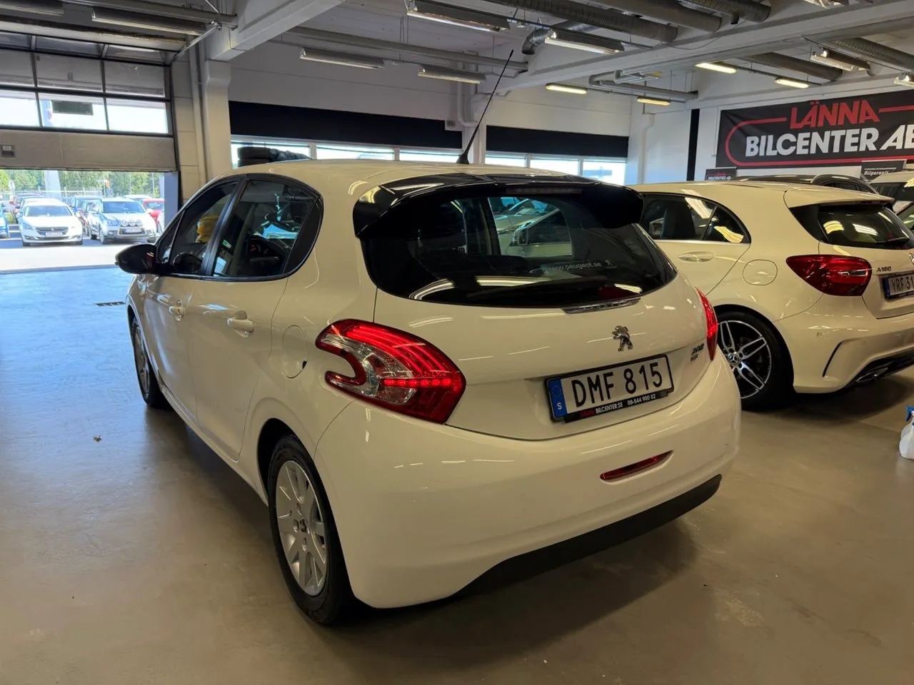 Vehicle image 6