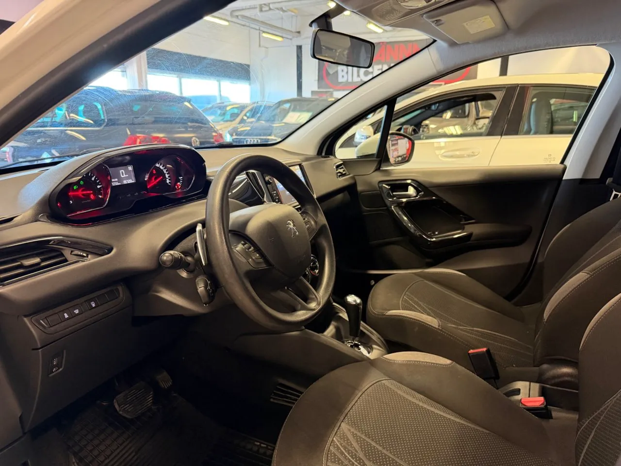Vehicle image 8
