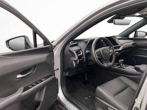 Lexus UX bild 10